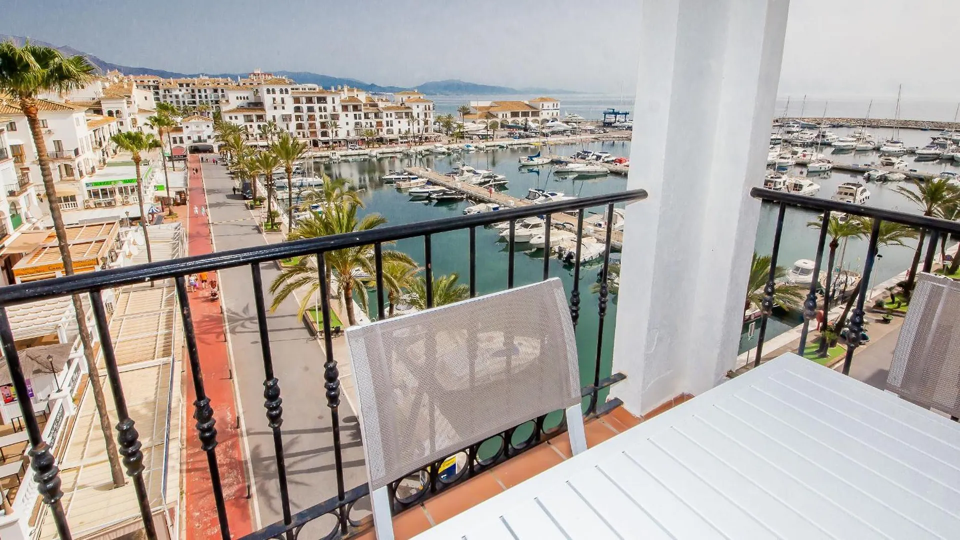Marina Real 253 Apartment Manilva
